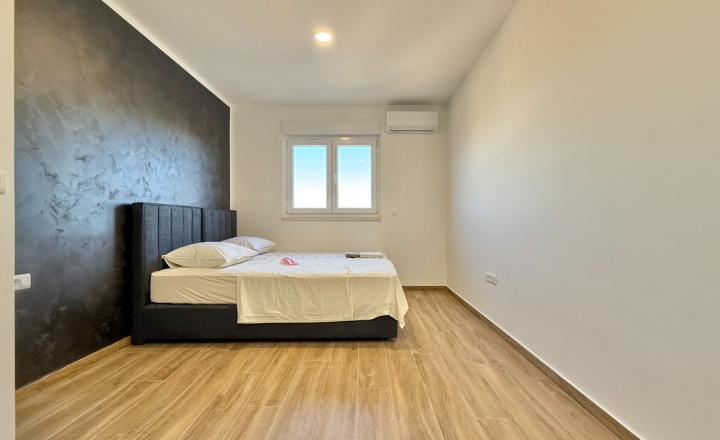 Moderný dom v pokojnom prostredí, Debeljak, Sukošan, 230 m², dom A - fotografia 10