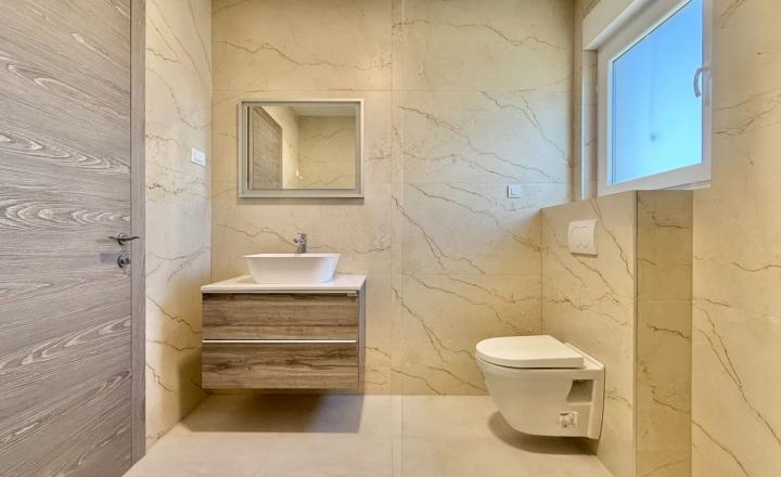 Moderný dom v pokojnom prostredí, Debeljak, Sukošan, 230 m², dom A - fotografia 13