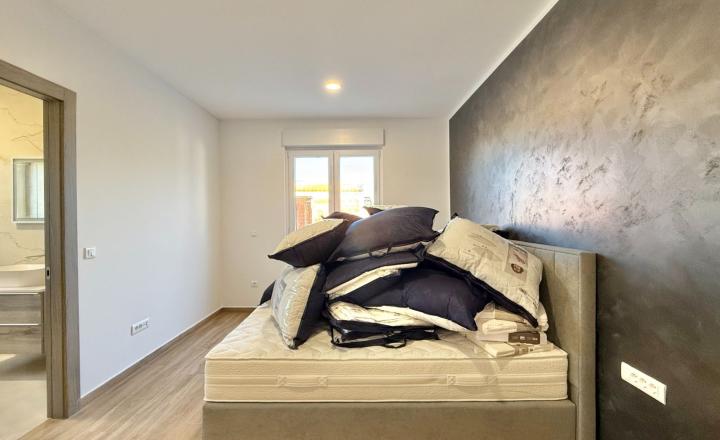 Moderný dom v pokojnom prostredí, Debeljak, Sukošan, 230 m², dom A - fotografia 18
