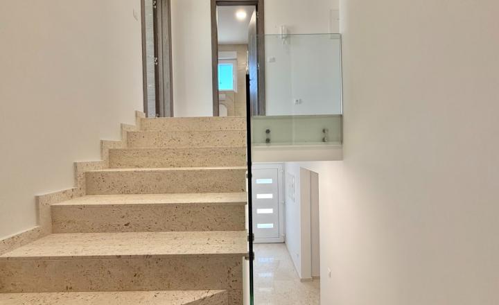 Moderný dom v pokojnom prostredí, Debeljak, Sukošan, 230 m², dom A - fotografia 19