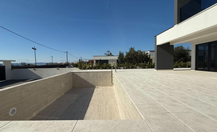 Moderný dom v pokojnom prostredí, Debeljak, Sukošan, 230 m², dom A - fotografia 22