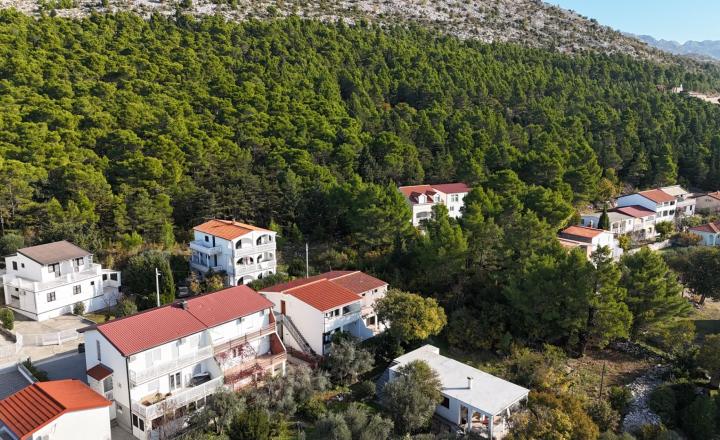 Dom s tromi apartmánmi v centre, Starigrad Paklenica - fotografia 1