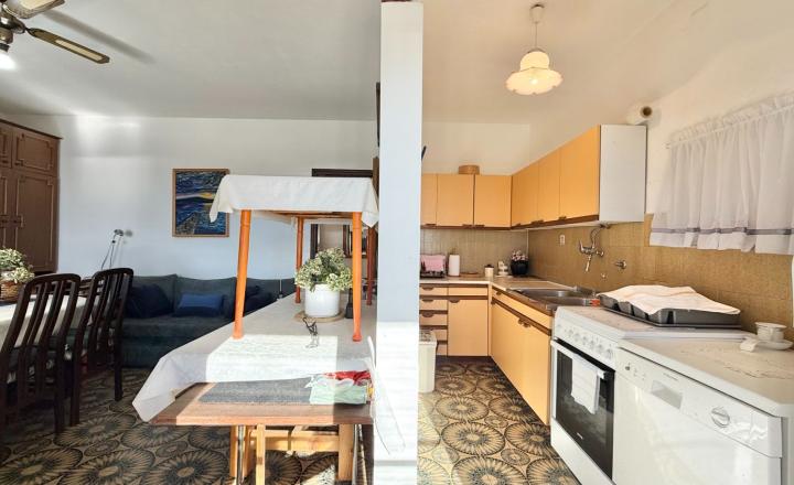 Dom s tromi apartmánmi v centre, Starigrad Paklenica - fotografia 6