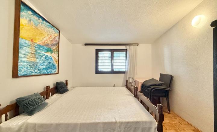 Dom s tromi apartmánmi v centre, Starigrad Paklenica - fotografia 17
