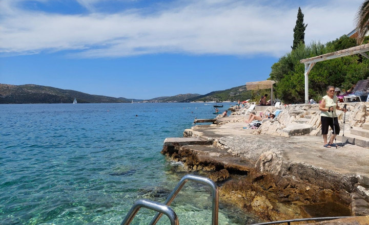 Trogir, Seget Vranjica – Vila s 3 apartmánmi - fotografia 2