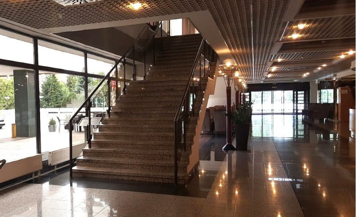 Kongresová sála, lobby, kuchyňa, jedáleň a príslušenstvo na prenájom, Holiday Inn-Bratislava 2, 3.000m2 - fotografia 3