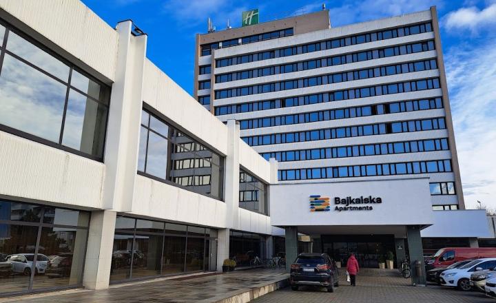 Holiday Inn Bajkalská - Priestory vhodné na fyzio, masáže, kliniku s parkovaním, BAII, 394m2 - fotografia 1