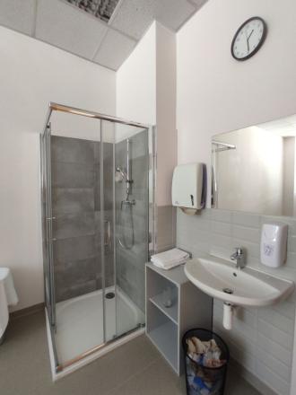 Holiday Inn Bajkalská - Priestory vhodné na fyzio, masáže, kliniku s parkovaním, BAII, 394m2 - fotografia 19