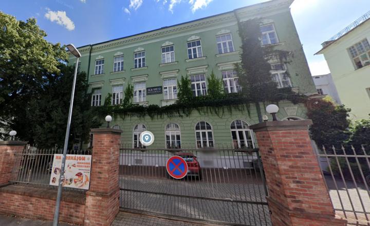 Kancelárie v krásnej historickej budove na Zochovej ulici, Staré Mesto, 117,21m2 - fotografia 2