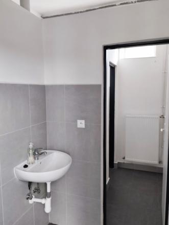 Samostatný oplotený objekt 2100 m2 Devínska Nová Ves - fotografia 4
