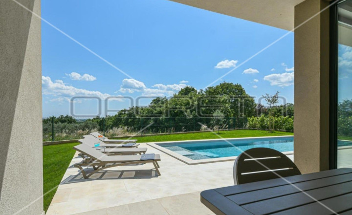 ISTRIA, SVETI LOVREČ – Plne vybavený nový prízemný dom s bazénom - fotografia 12