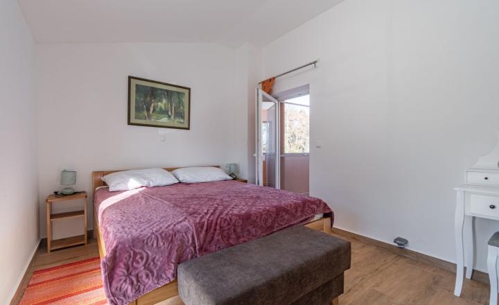 ISTRIA, TINJAN – Dvojdom s bazénom INVESTIČNÁ PRÍLEŽITOSŤ - fotografia 7