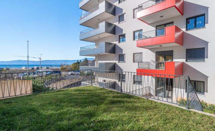 Kostrena Hills – Dizajnový apartmán so záhradou Rijeka