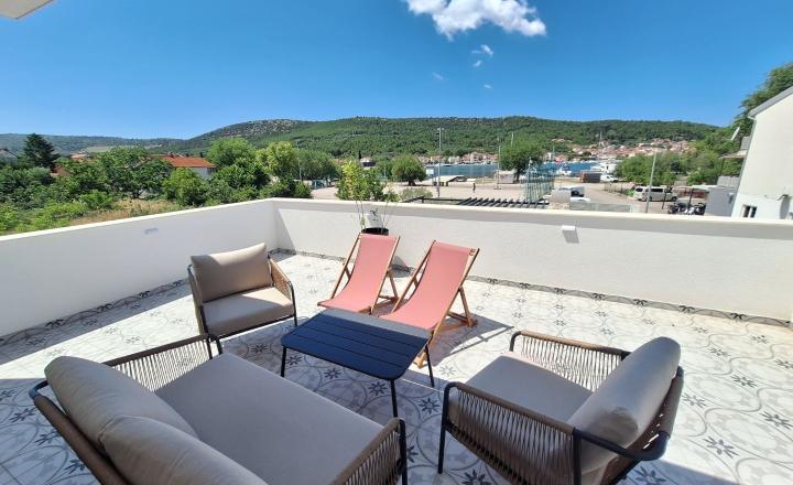 Vila s bazénom, 4 spálne, novostavba – oblasť Šibenik - fotografia 1