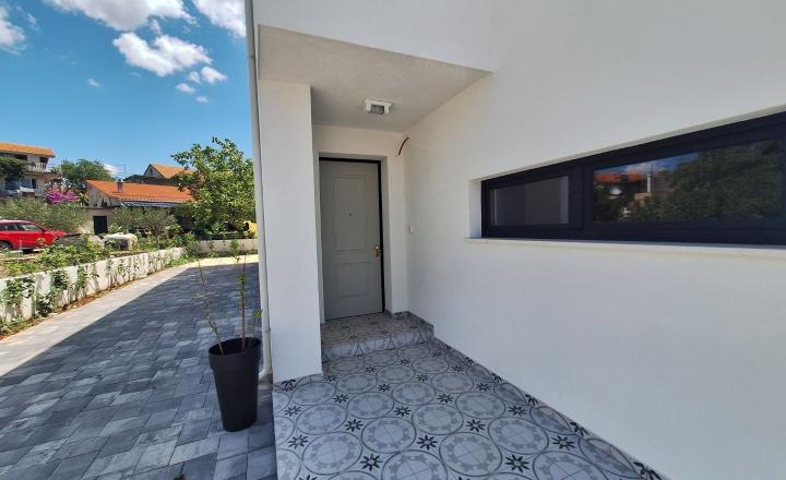 Vila s bazénom, 4 spálne, novostavba – oblasť Šibenik - fotografia 9