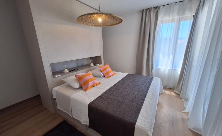 Vila s bazénom, 4 spálne, novostavba – oblasť Šibenik - fotografia 15