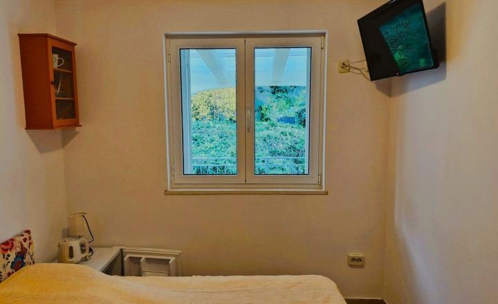 Priestranný apartmán s dvoma spálňami a výhľadom na more, Račišće, ostrov Korčula - fotografia 11