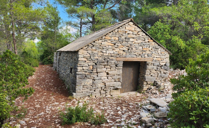 Pozemok s nehnuteľnosťou a výhľadom na more, Prigradica, ostrov Korčula - fotografia 6