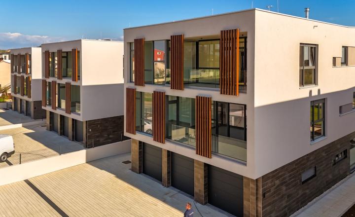 Moderný nový rezidenčný komplex v Gripole, Rovinj