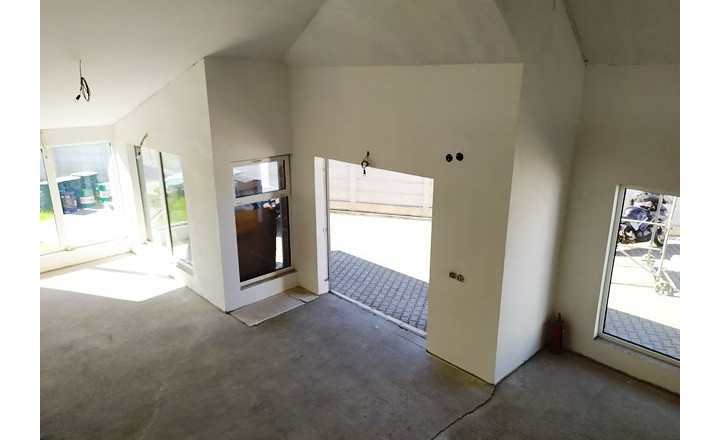 Výrobno-skladový objekt s administratívou na predaj - fotografia 8