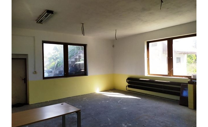 Výrobno-skladový objekt s administratívou na predaj - fotografia 16