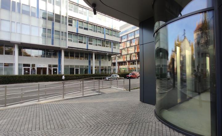 Lukratívne obchodné priestory v Apollo NIVY, Prievozská-Ružinov - fotografia 9