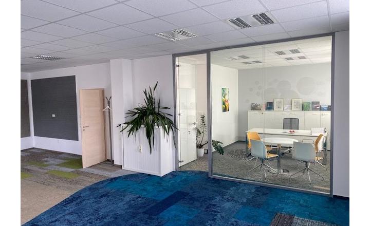 Nový kancelársky celok s možnosťou parkovania, Slovnaftská ulica – Podunajské Biskupice, 180m2
