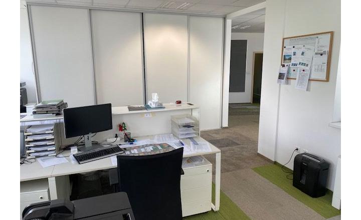 Nový kancelársky celok s možnosťou parkovania, Slovnaftská ulica – Podunajské Biskupice, 180m2 - fotografia 8
