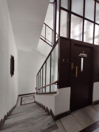 Kancelársky celok v historickej budove centre Bratislavy na Grossligovej ulici, aj s parkovaním, 109,38 m2, 147m2 alebo 169,30 m2 - fotografia 6