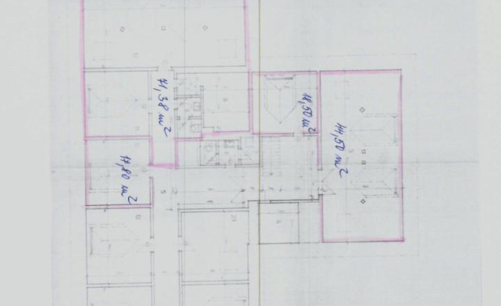 Kancelárske priestory v historickej budove centre Bratislavy na Grossligovej ulici, aj s parkovaním, 109,38 m2, 147m2 alebo 169,30 m2 - fotografia 12