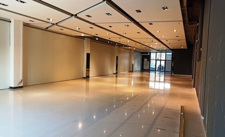 Obchodný priestor 750m² v Golden City na prenájom