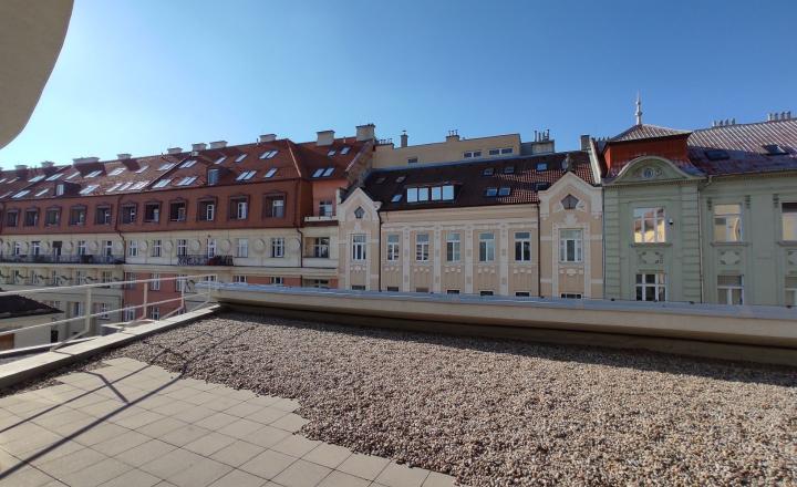 Moderné administratívne priestory s terasou - Palisády, 250 m2