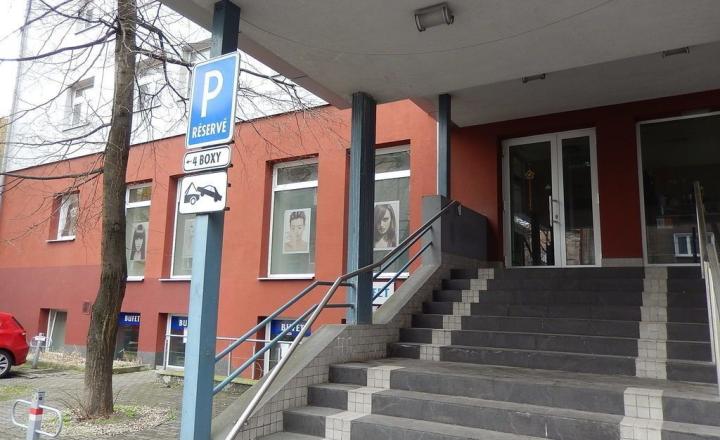 Kancelárske priestory na Záhradníckej ulici na prenájom, Ružinov - fotografia 1