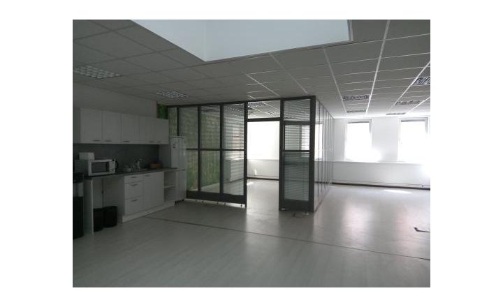 Prenájom Open spacu - Palisády, 130 m2 - fotografia 6