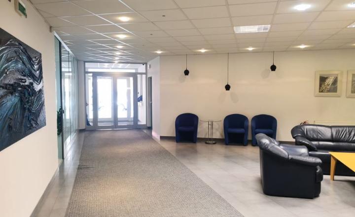 Prenájom Open spacu - Palisády, 130 m2 - fotografia 9