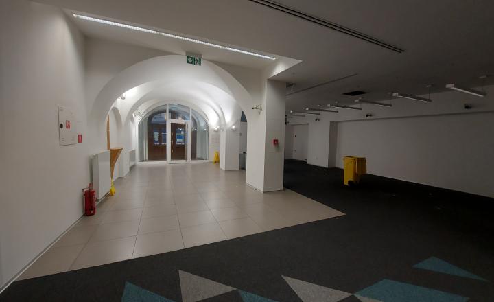 Lukratívny 250-350m2 obchodný priestor na Obchodnej ulici, BAI 