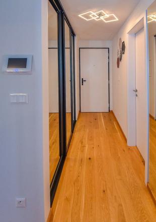 Moderný 2 izbový byt na predaj v Bratislave II na Košickej ulici TOP - fotografia 12