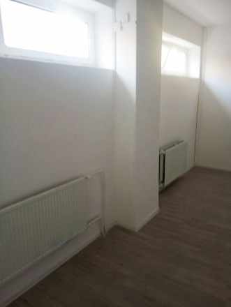 Nový obchodný priestor na prenájom, s výmerou 24m2, v Stupave - fotografia 3
