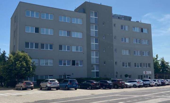 ADMINISTRATÍVNE budovy na PREDAJ, Na Pántoch – Rača 