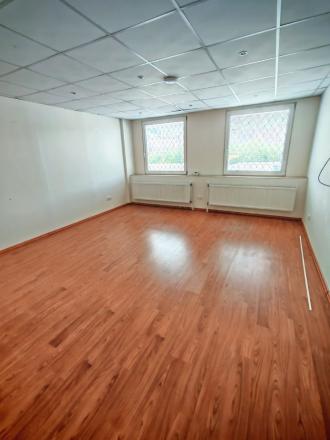 Kancelárske priestory 260m2 + 4x parkovanie v cene, Hrachová, Bratislava II TOP