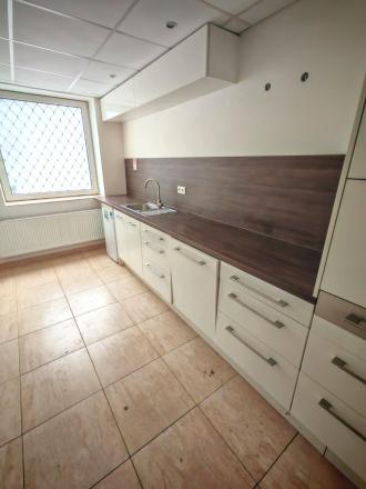 Kancelárske priestory 260m2 + 4x parkovanie v cene, Hrachová, Bratislava II TOP - fotografia 9
