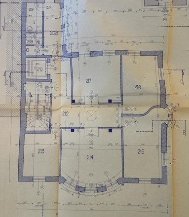 Priestor 165,7m2 s výhľadom do Úradu Vlády, v krásnej historickej budove, Štefánikova,BAI - fotografia 7