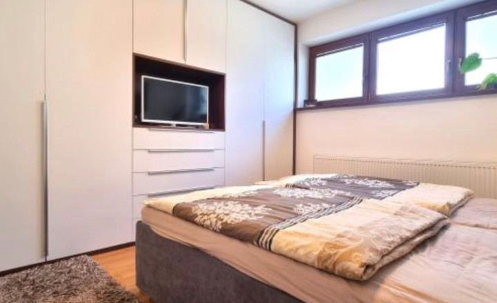 Na predaj priestranný, klimatizovaný 3+1 izbový byt s krbom, Bratislava IV TOP - fotografia 12