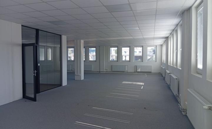 Zrekonštruované administratívne priestory ,Trenčín, Zámostie