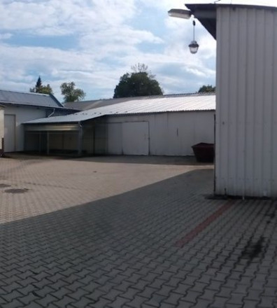 Skladové priestory na prenájom, 10 km od Trenčína - fotografia 1
