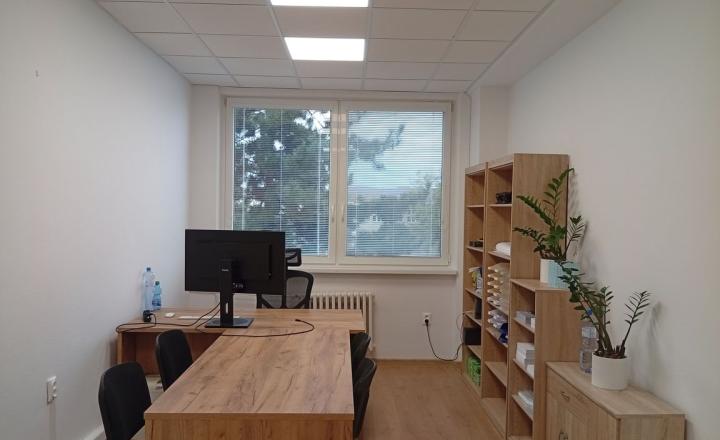 Kancelársky priestor na prenájom - Trenčín centrum - fotografia 4