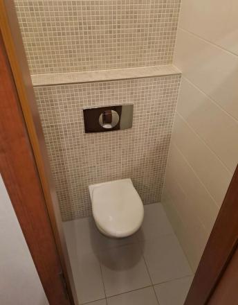 Na predaj 3-izbový byt na prízemí v tichej časti Bratislavy  - fotografia 6