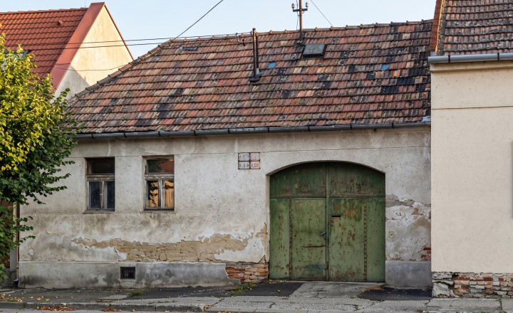 Na predaj rodinný dom v pôvodnom stave, vhodný na rekonštrukciu alebo prestavbu TOP