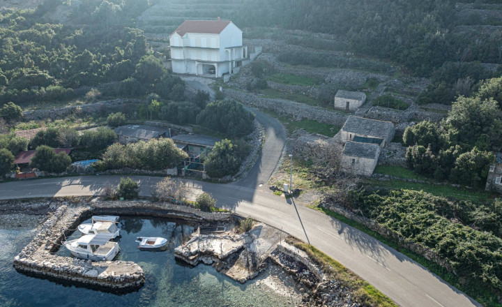 Pozemok s možnosťou kotvenia člna – výnimočná príležitosť na Korčuli - fotografia 3
