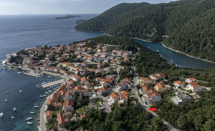 Slnečný pozemok len kúsok od pláže – ideálny pre apartmánový dom